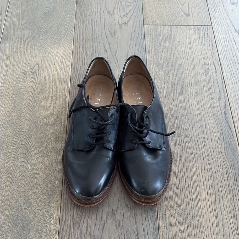 Black Leather Women’s Shoes